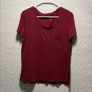 Old Navy Burgundy Short Sleeve Tee